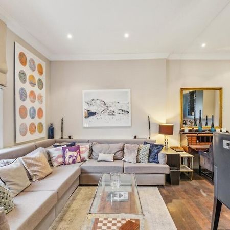 Charming And Full Of Character Apartment London Bagian luar foto