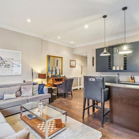 Charming And Full Of Character Apartment London Bagian luar foto